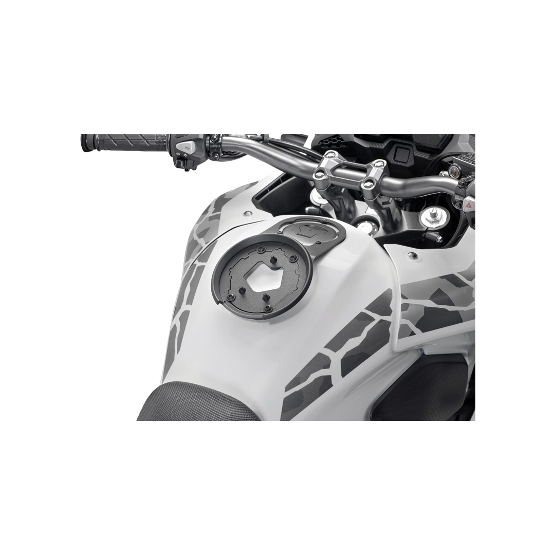 BF44 | TANK LOCK FLANGE